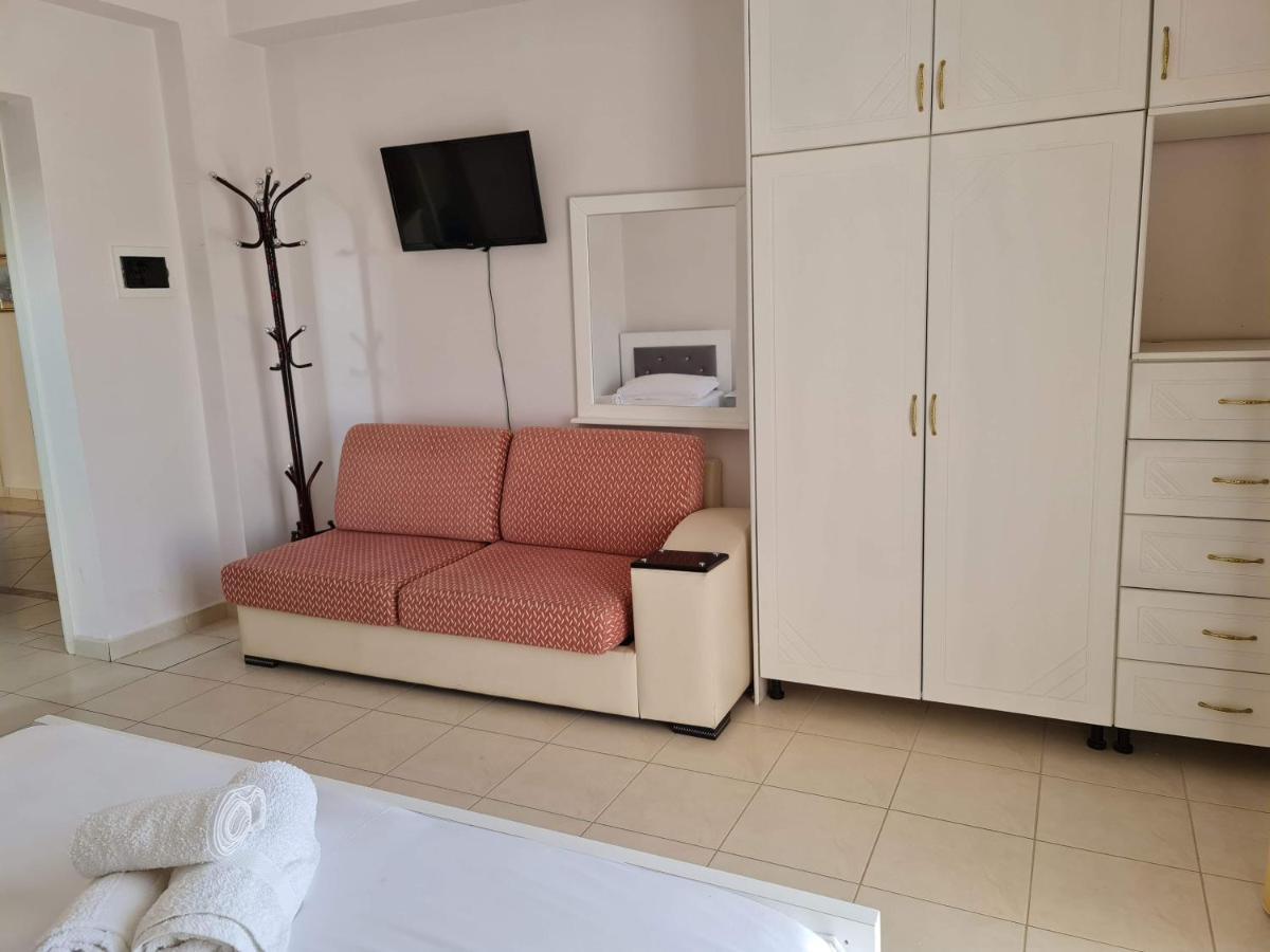 Summer Time Hotel Ksamil Bagian luar foto