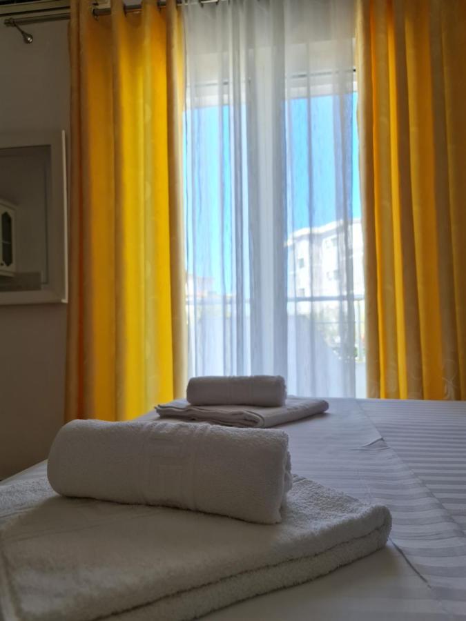 Summer Time Hotel Ksamil Bagian luar foto