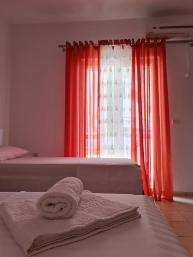 Summer Time Hotel Ksamil Bagian luar foto