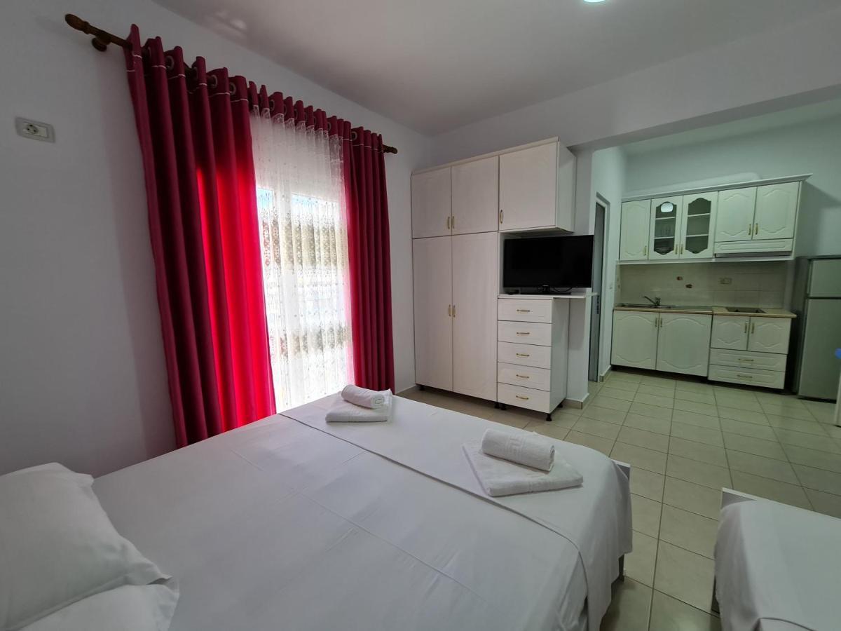 Summer Time Hotel Ksamil Bagian luar foto