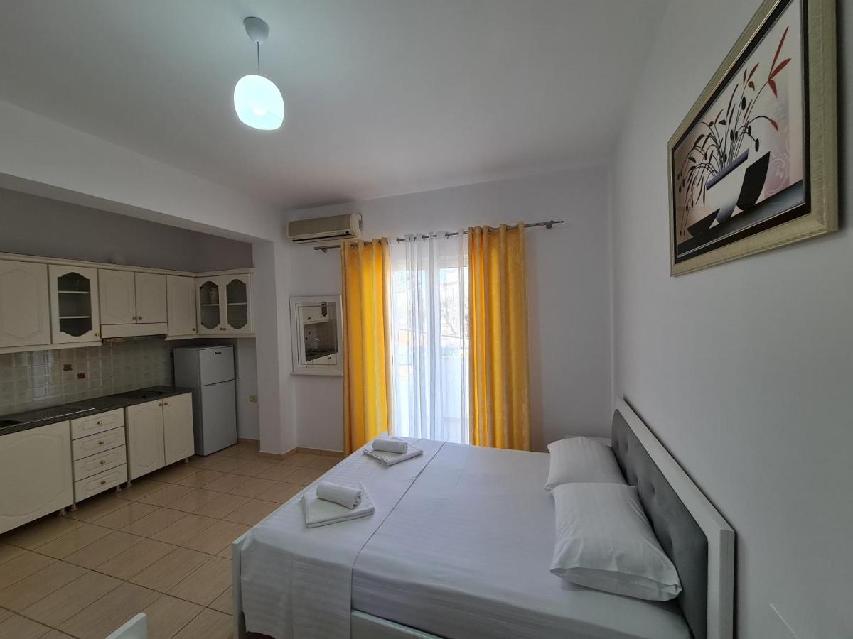 Summer Time Hotel Ksamil Bagian luar foto