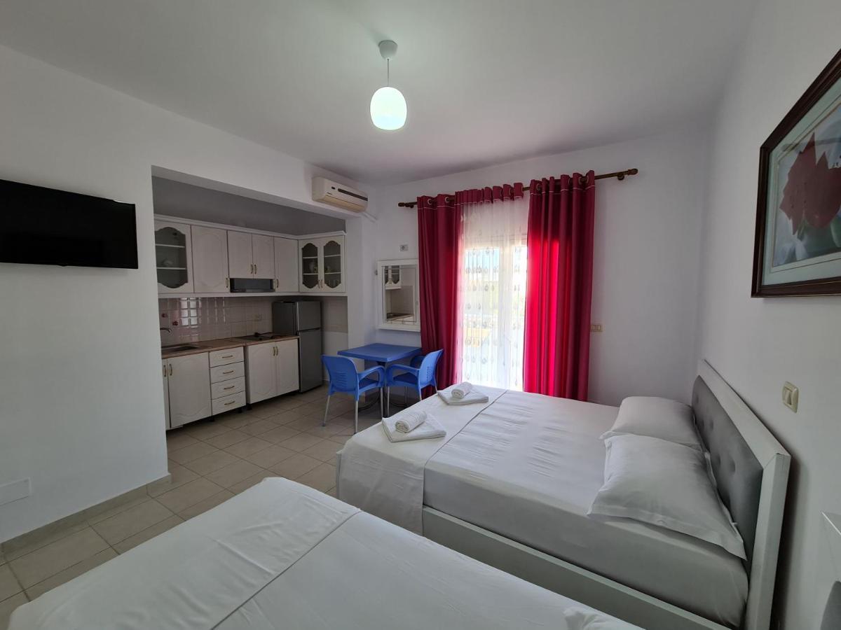 Summer Time Hotel Ksamil Bagian luar foto
