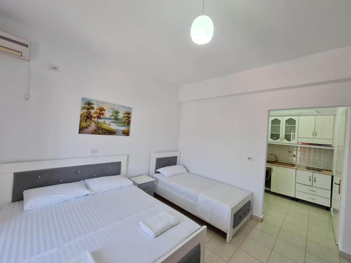 Summer Time Hotel Ksamil Bagian luar foto