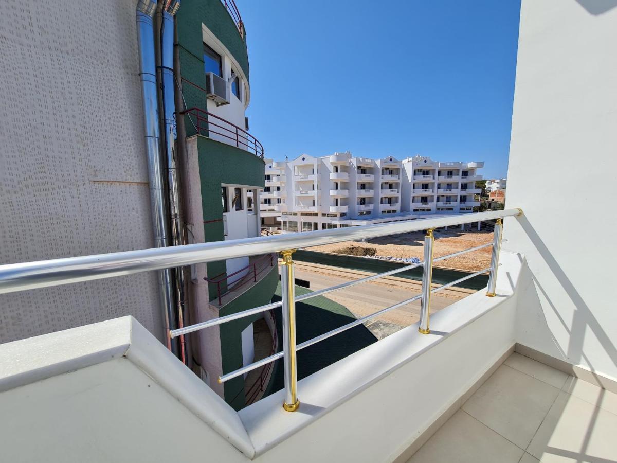 Summer Time Hotel Ksamil Bagian luar foto