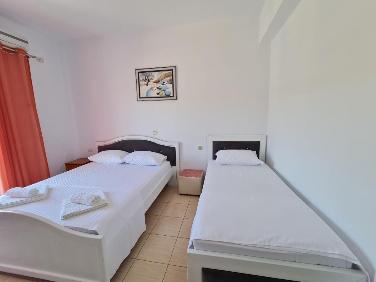 Summer Time Hotel Ksamil Bagian luar foto