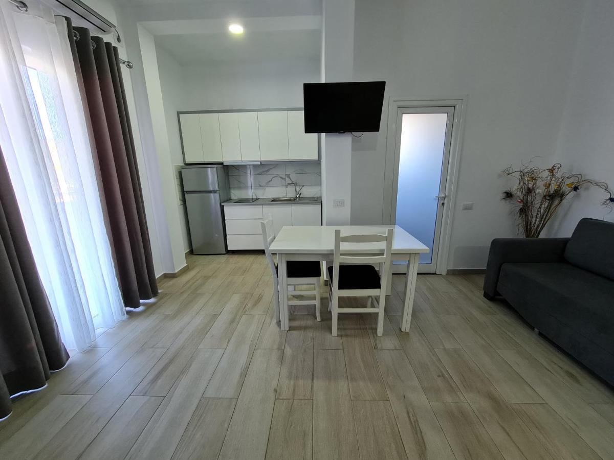 Summer Time Hotel Ksamil Bagian luar foto