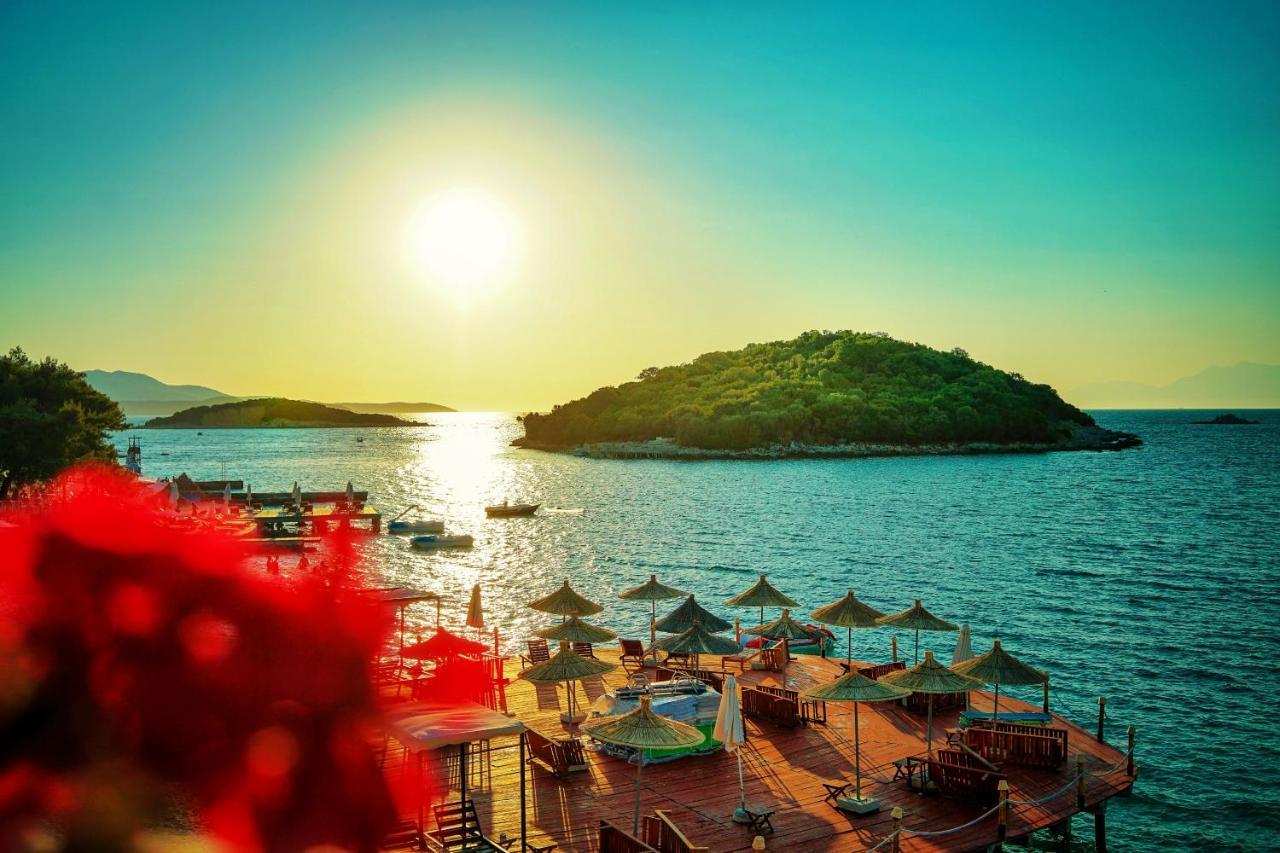 Summer Time Hotel Ksamil Bagian luar foto